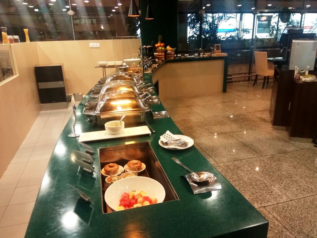 孟买 阿维塞夫酒廊旅馆酒店 外观 照片