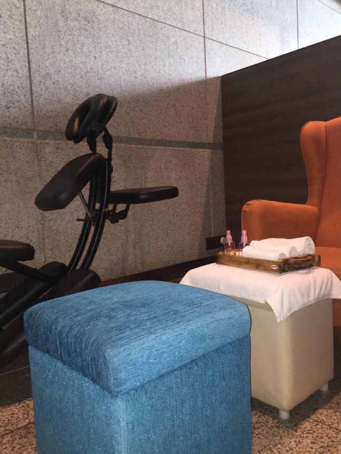 孟买 阿维塞夫酒廊旅馆酒店 外观 照片